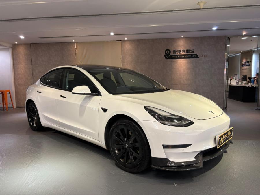 TESLA Model 3 Long Range